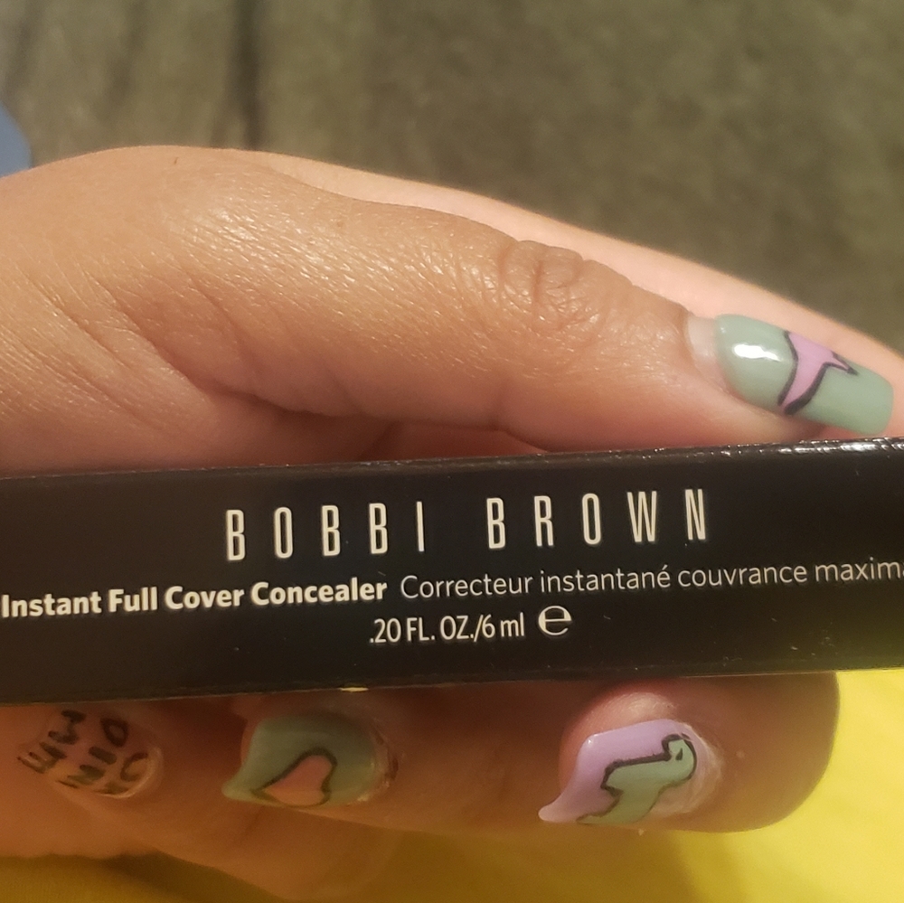 Bobbi Brown Items